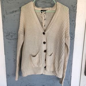 FLASH SALE✨ CREAM KNITTED CARDIGAN